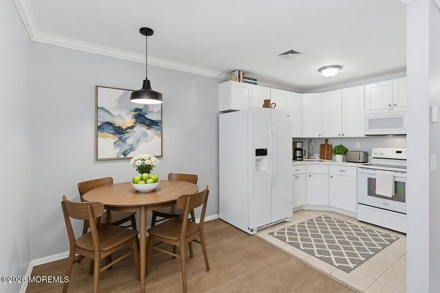 367F Chesterfield Court, Lakewood, NJ 08701