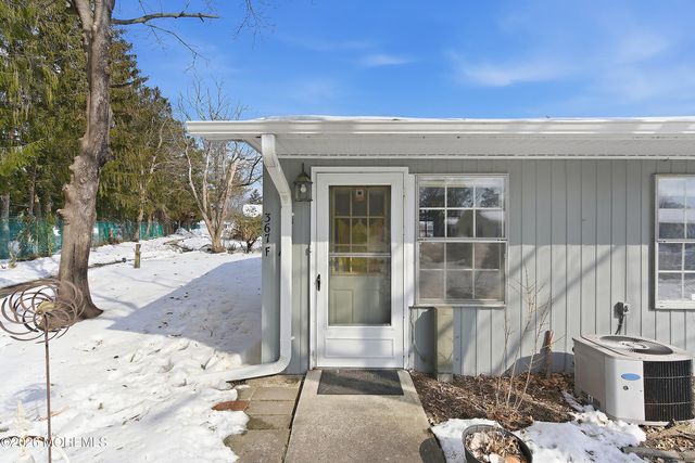 367F Chesterfield Court, Lakewood, NJ 08701