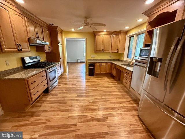 308 COPPLES LN, Wallingford, PA 19086