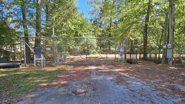 40 Buttercup Drive 158, 159, Guntersville, AL 35976