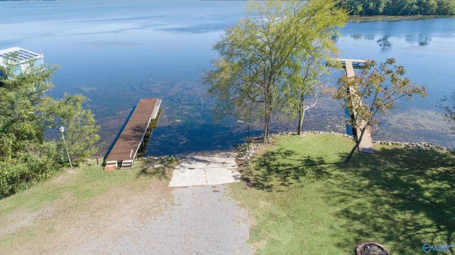 40 Buttercup Drive 158, 159, Guntersville, AL 35976