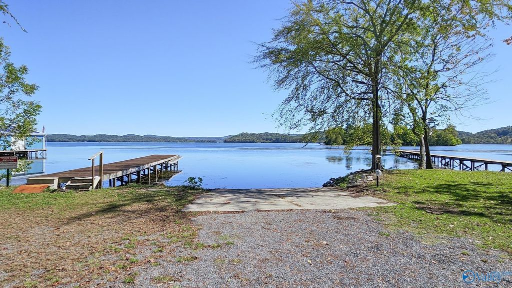 40 Buttercup Drive 158, 159, Guntersville, AL 35976