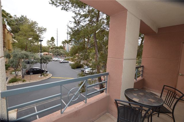 260 FLAMINGO Road 210, Las Vegas, NV 89169