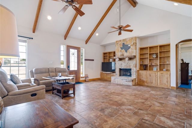 7251 S Fm 730, Azle, TX 76020