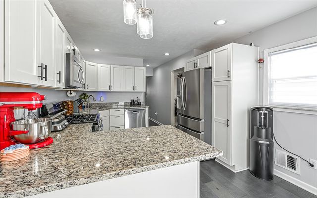 125 1st Street, Neville Twp, PA 15225