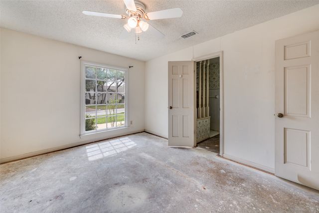 5001 Boulder Lake Road, Fort Worth, TX 76103