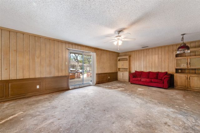 5001 Boulder Lake Road, Fort Worth, TX 76103