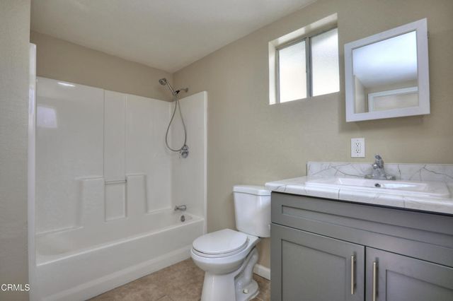 852 N Ventura Avenue, Ventura, CA 93001