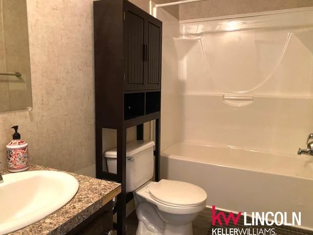 209 W Treehaven Drive Lot 143, Lincoln, NE 68521