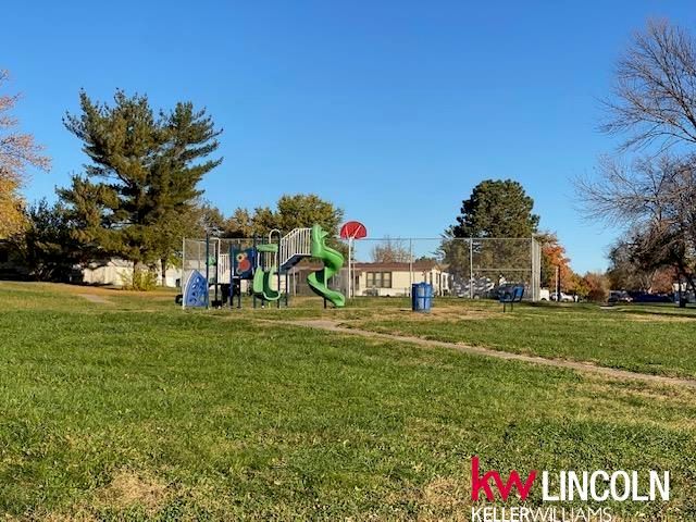 209 W Treehaven Drive Lot 143, Lincoln, NE 68521