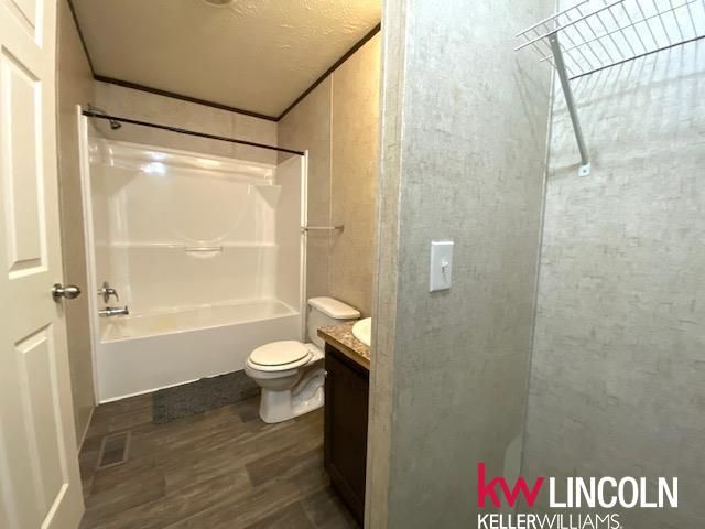 209 W Treehaven Drive Lot 143, Lincoln, NE 68521