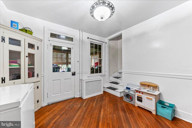 438 W 1ST AVE, Parkesburg, PA 19365