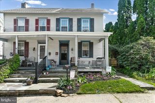 438 W 1ST AVE, Parkesburg, PA 19365