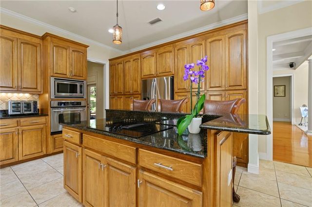 3215 Wynncliff Court W, Mobile, AL 36695