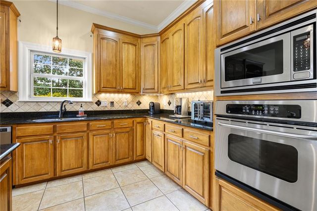 3215 Wynncliff Court W, Mobile, AL 36695