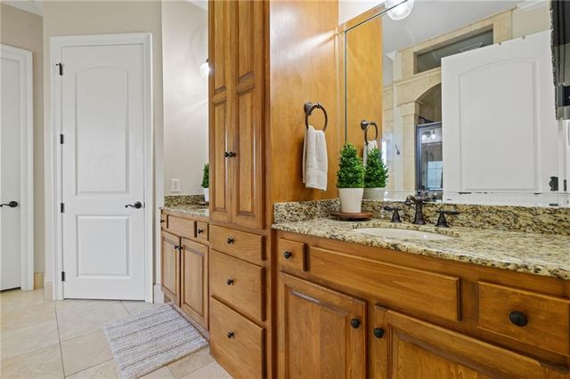 3215 Wynncliff Court W, Mobile, AL 36695