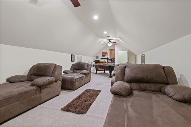 3215 Wynncliff Court W, Mobile, AL 36695