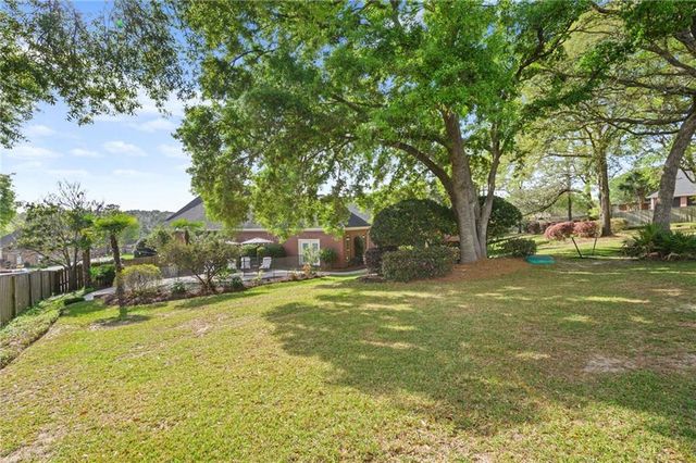 3215 Wynncliff Court W, Mobile, AL 36695