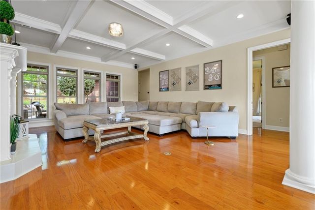 3215 Wynncliff Court W, Mobile, AL 36695