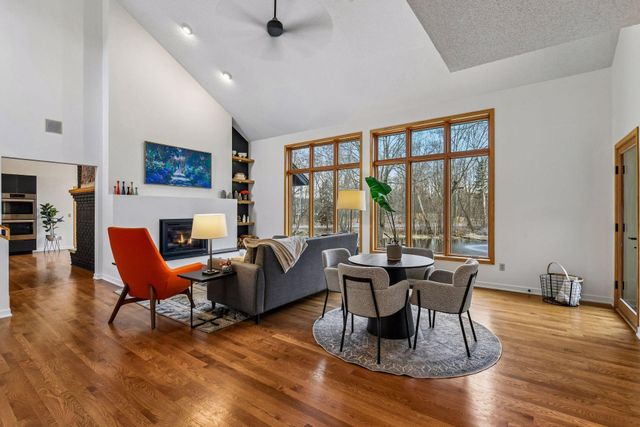 1815 Meadowwoods Trail, Medina, MN 55356