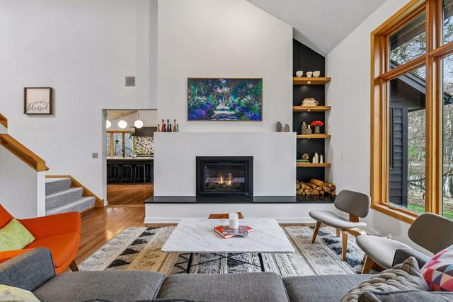 1815 Meadowwoods Trail, Medina, MN 55356