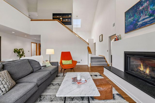 1815 Meadowwoods Trail, Medina, MN 55356