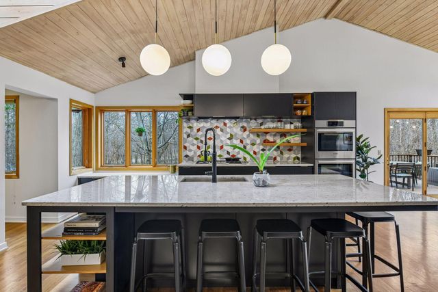 1815 Meadowwoods Trail, Medina, MN 55356