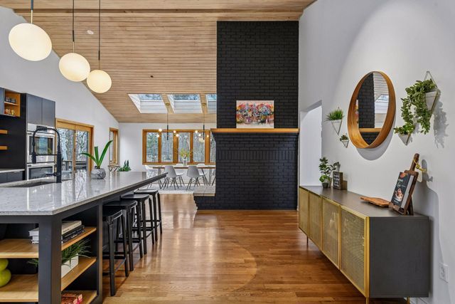 1815 Meadowwoods Trail, Medina, MN 55356