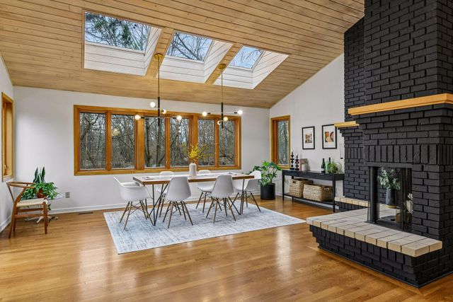 1815 Meadowwoods Trail, Medina, MN 55356