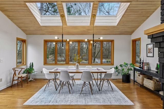 1815 Meadowwoods Trail, Medina, MN 55356