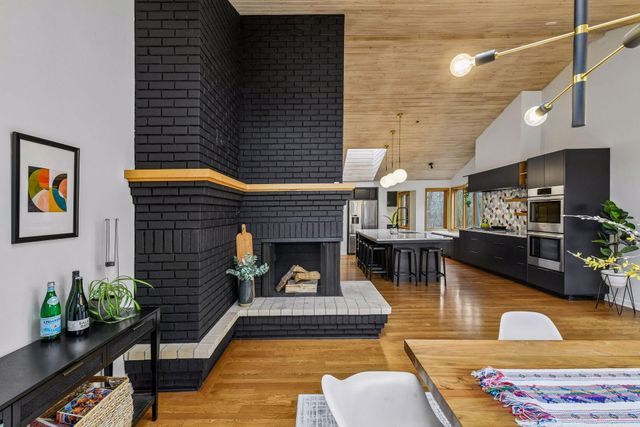 1815 Meadowwoods Trail, Medina, MN 55356