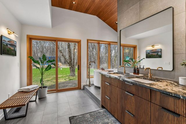 1815 Meadowwoods Trail, Medina, MN 55356