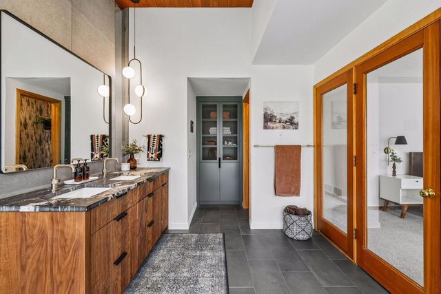 1815 Meadowwoods Trail, Medina, MN 55356