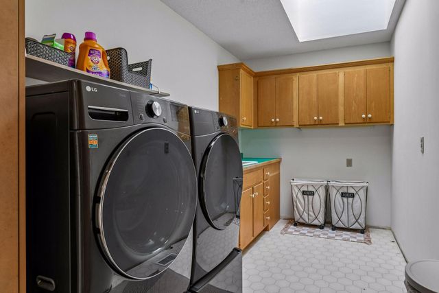 1815 Meadowwoods Trail, Medina, MN 55356