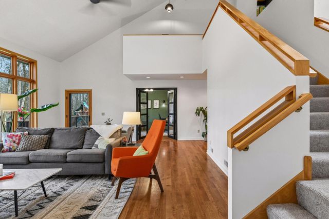 1815 Meadowwoods Trail, Medina, MN 55356