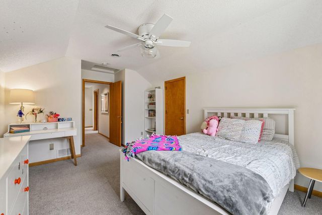 1815 Meadowwoods Trail, Medina, MN 55356