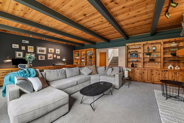 1815 Meadowwoods Trail, Medina, MN 55356