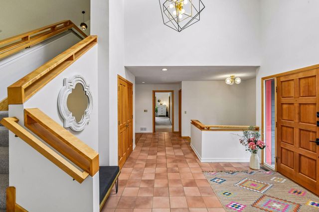 1815 Meadowwoods Trail, Medina, MN 55356