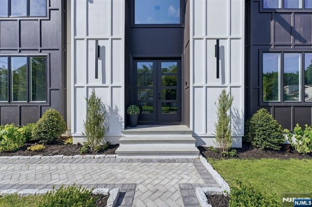 75 Susan Drive, Closter, NJ 07624