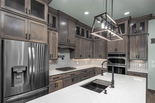 409 SW Applewood, Lawton, OK 73505