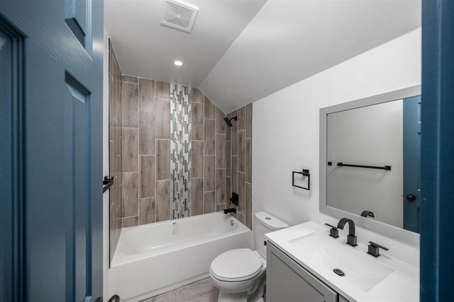 409 SW Applewood, Lawton, OK 73505