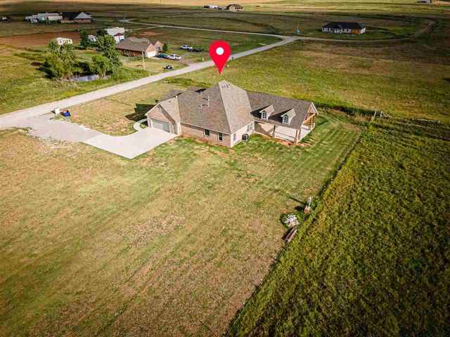 409 SW Applewood, Lawton, OK 73505