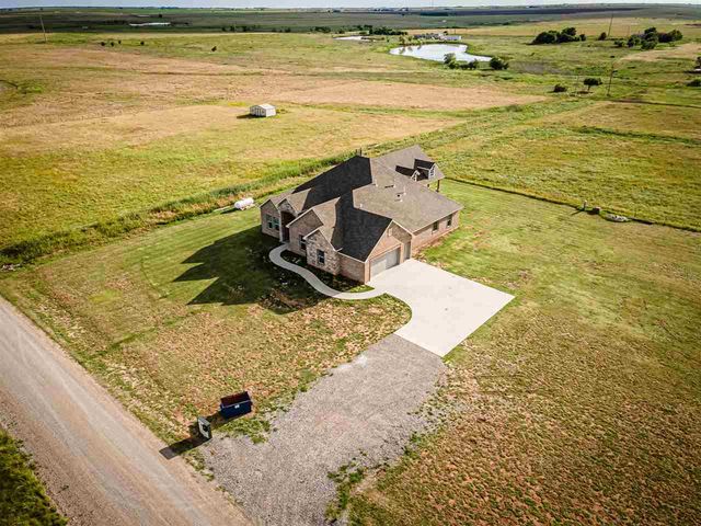 409 SW Applewood, Lawton, OK 73505