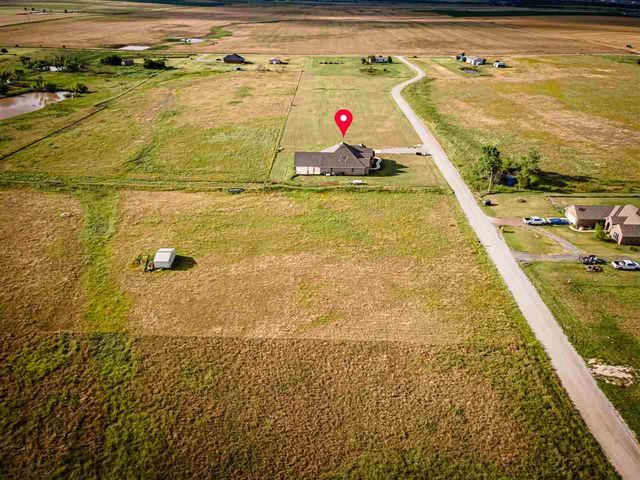 409 SW Applewood, Lawton, OK 73505