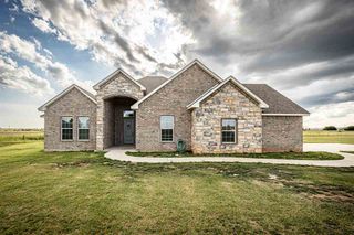 409 SW Applewood, Lawton, OK 73505