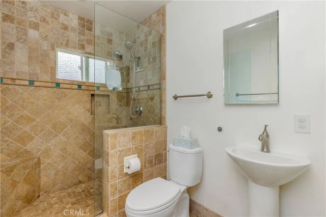 21809 Martinez, Woodland Hills, CA 91364