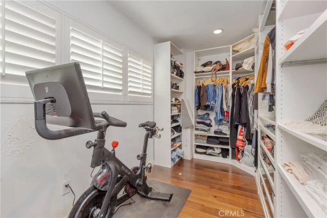 21809 Martinez, Woodland Hills, CA 91364