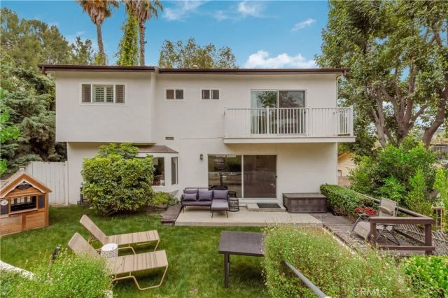 21809 Martinez, Woodland Hills, CA 91364