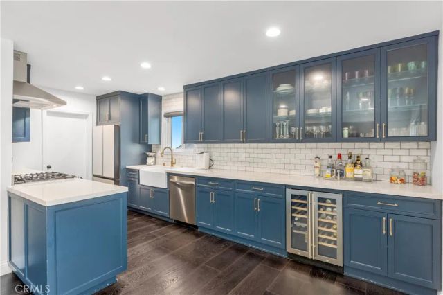 21809 Martinez, Woodland Hills, CA 91364