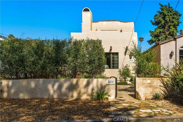 24214 Los Codona Avenue, Torrance, CA 90505
